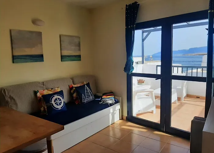 Gran Terraza Con Muy Bonitas Vistas